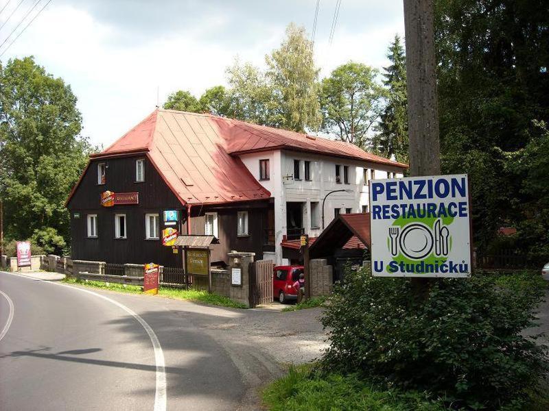 Penzion U Studnicku Ческа-Липа Экстерьер фото